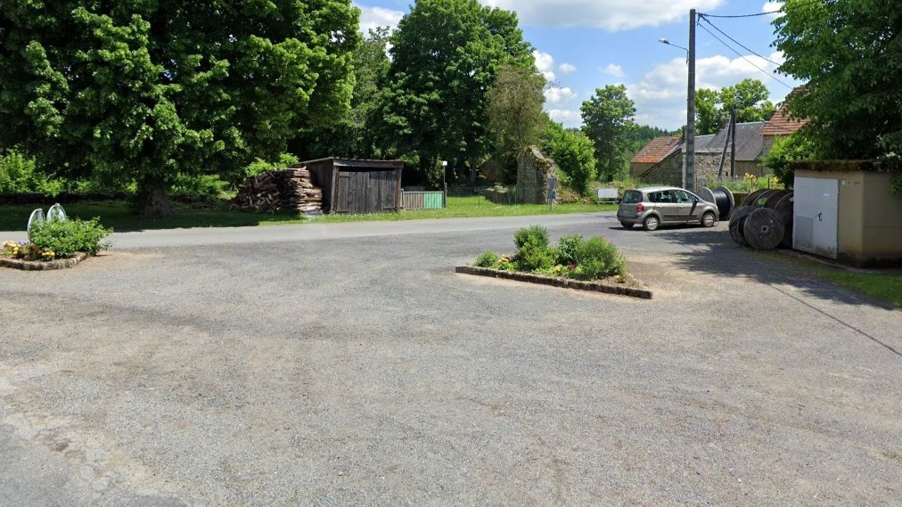 Place de village (avant)